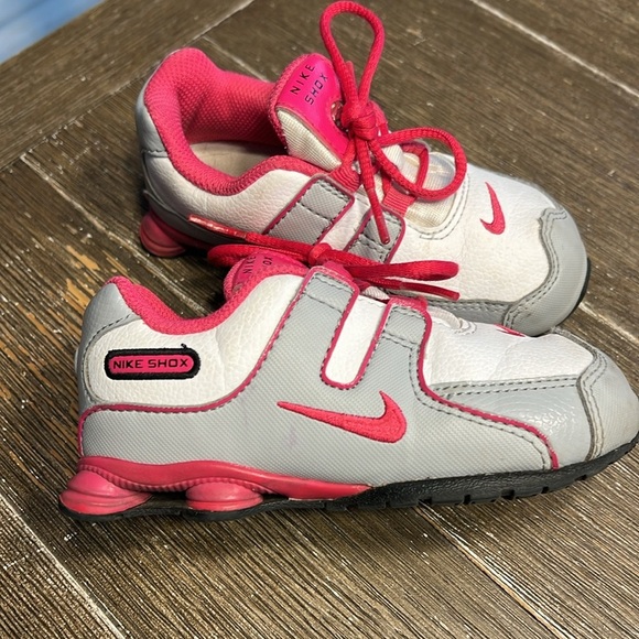 Vtg‎ Nike Shox Pink and Gray Sneakers - Picture 3 of 7